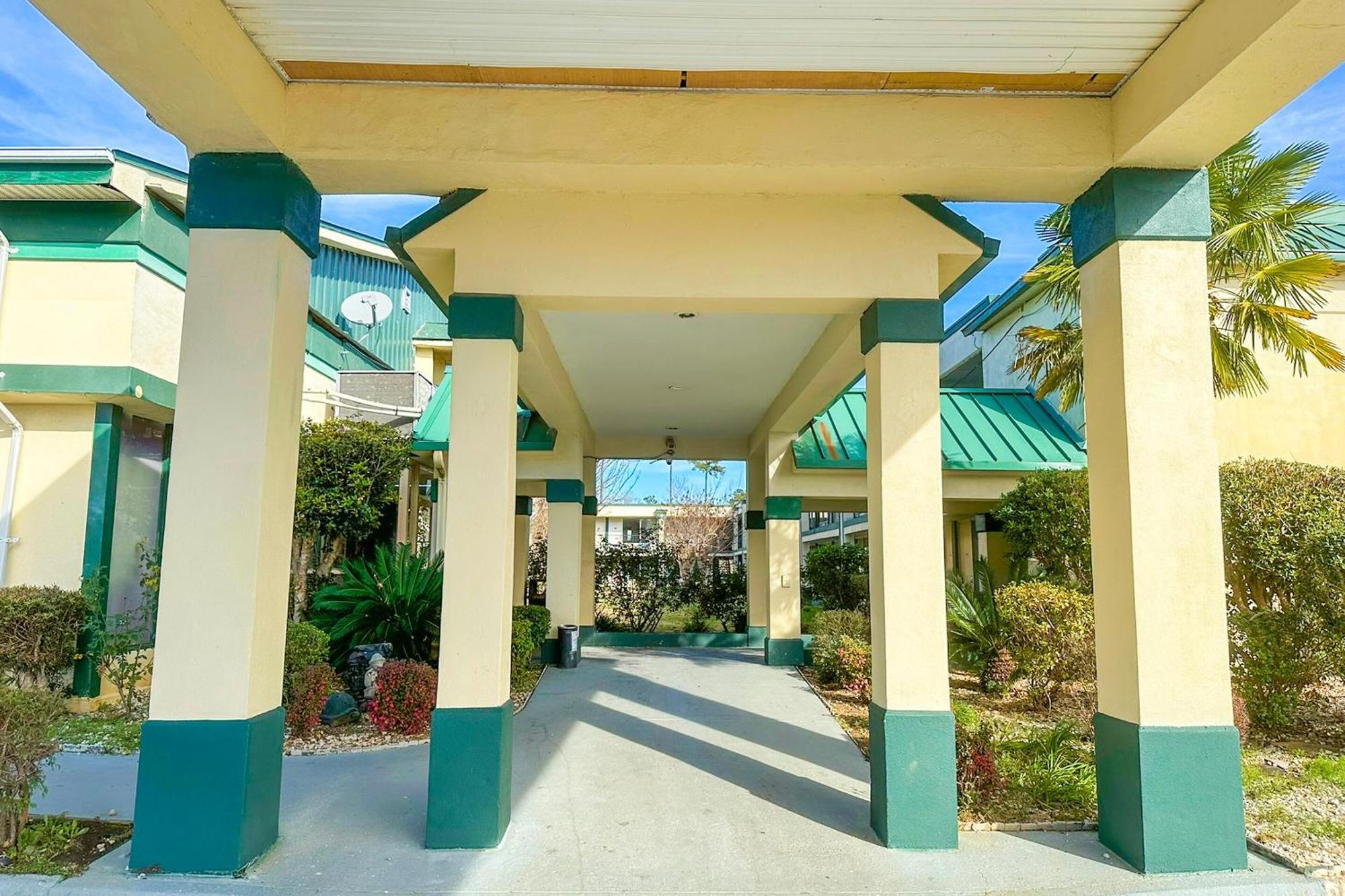 Super Inn&Suites Milledgeville Bagian luar foto