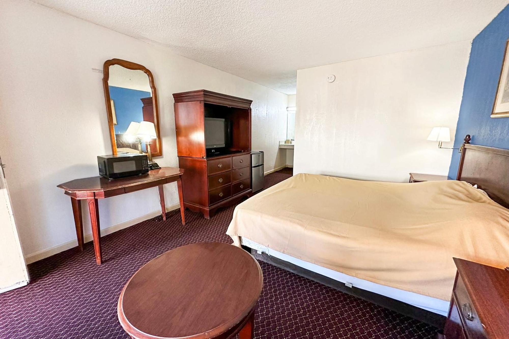 Super Inn&Suites Milledgeville Bagian luar foto