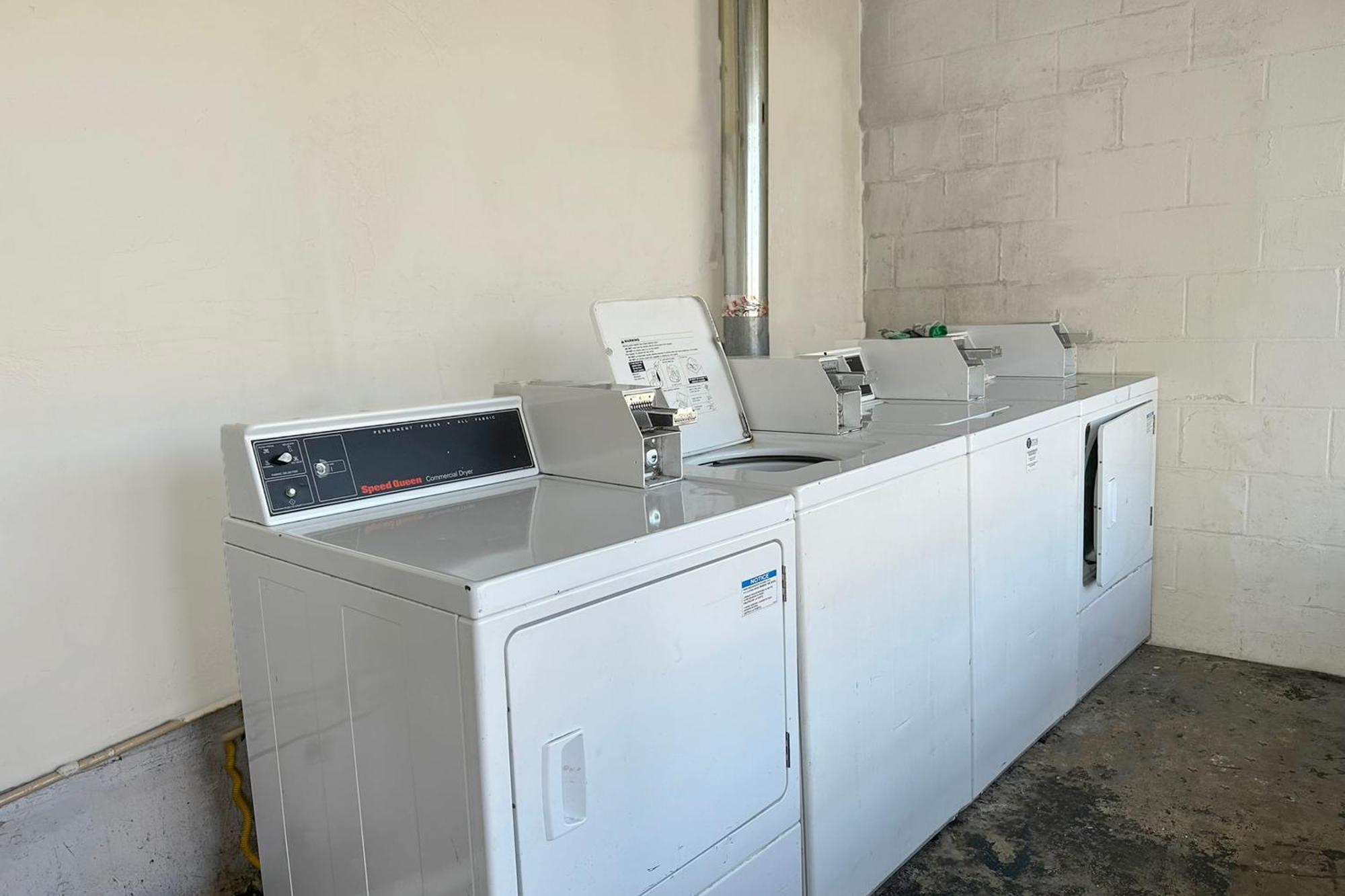 Super Inn&Suites Milledgeville Bagian luar foto