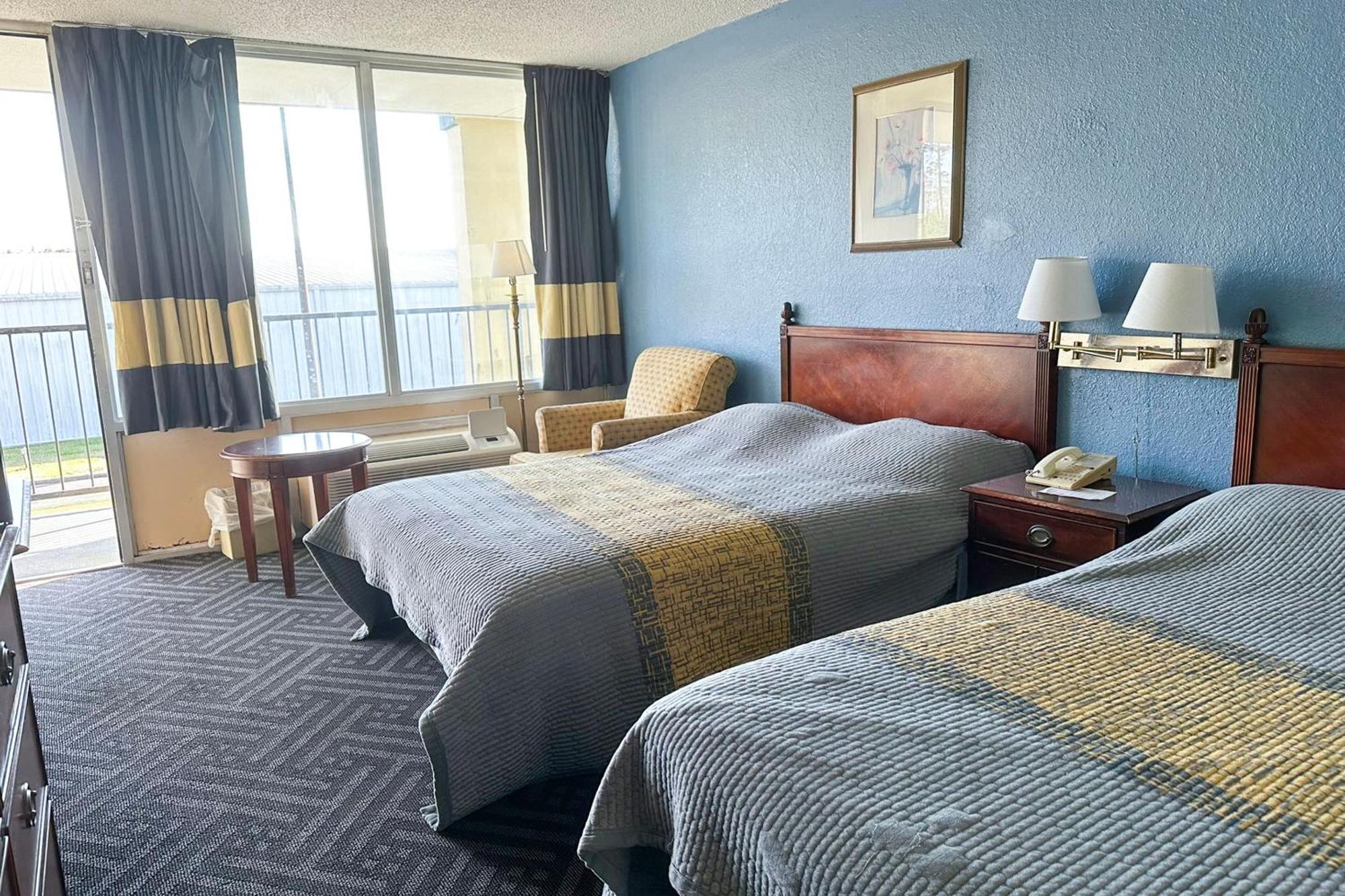 Super Inn&Suites Milledgeville Bagian luar foto