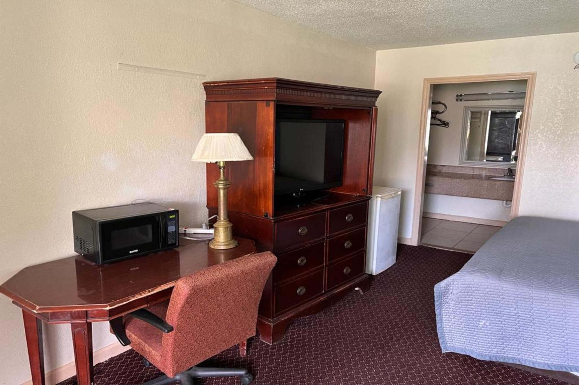 Super Inn&Suites Milledgeville Bagian luar foto