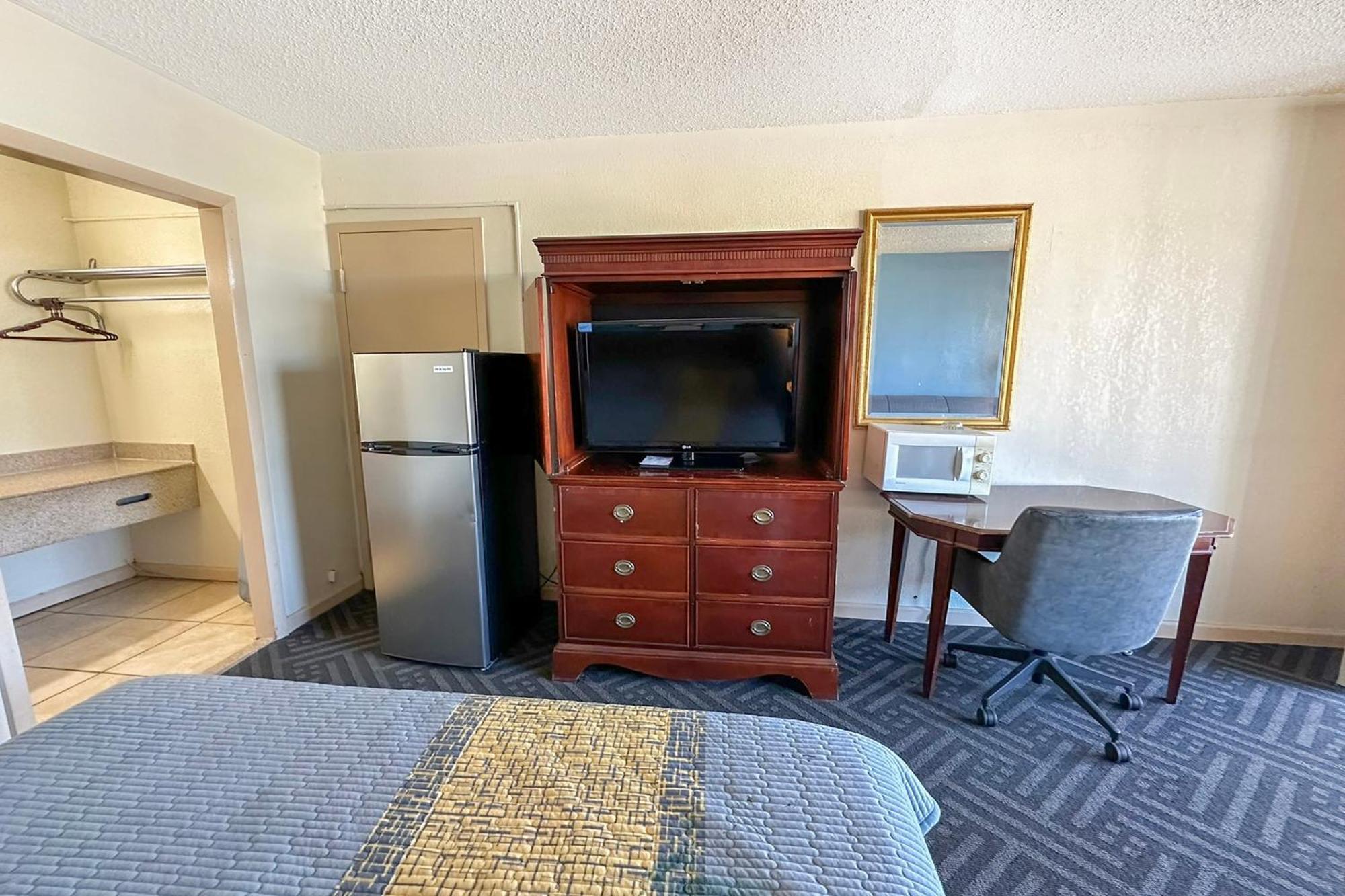 Super Inn&Suites Milledgeville Bagian luar foto