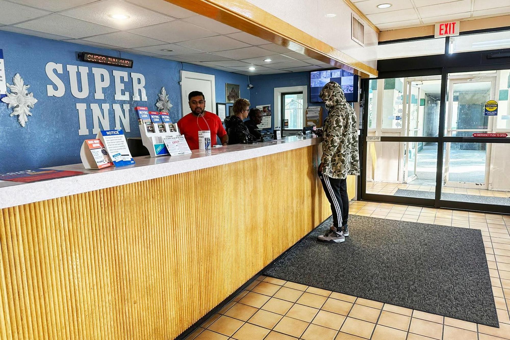 Super Inn&Suites Milledgeville Bagian luar foto