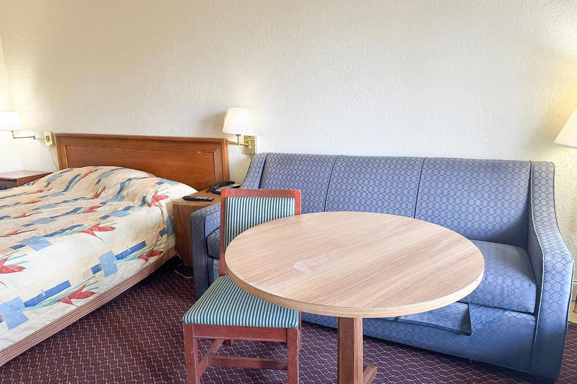Super Inn&Suites Milledgeville Bagian luar foto