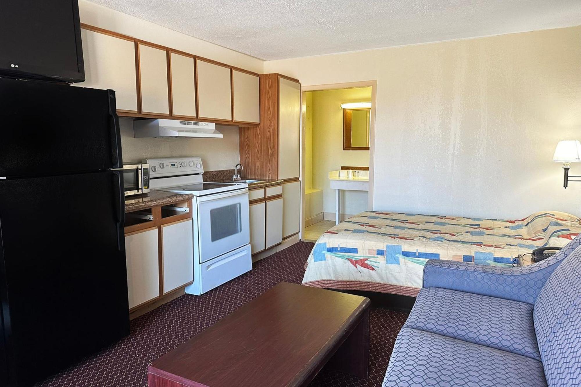 Super Inn&Suites Milledgeville Bagian luar foto