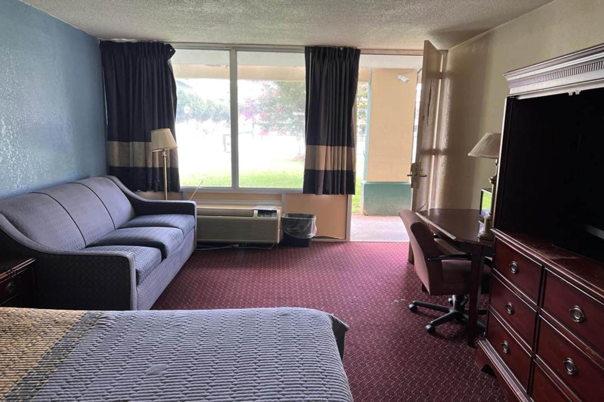 Super Inn&Suites Milledgeville Bagian luar foto